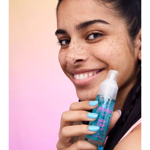 essence - *Superman* - Prebase de maquillaje hidratante