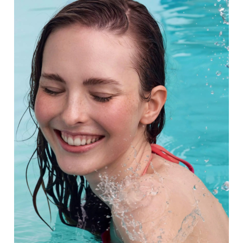 essence - *The Little Mermaid* - Colorete líquido en sérum - 02: A Splash Of Freedom