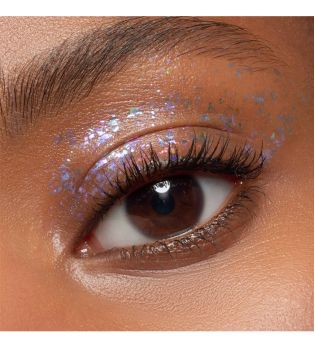 essence - Topper sombra de ojos Multichrome Flakes - 01: Galactic vibes