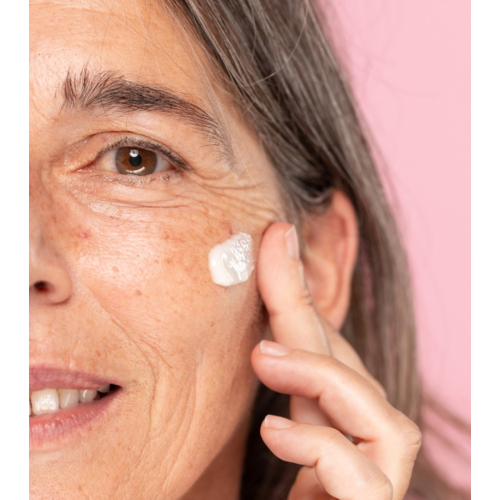 Freshly Cosmetics - Crema facial despigmentante Lotus Radiance Dark Spot Treatment