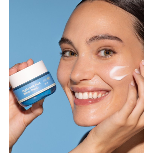 Freshly Cosmetics - Crema hidratante con ácido poliglutámico Hyaluronic PGA Water Bomb