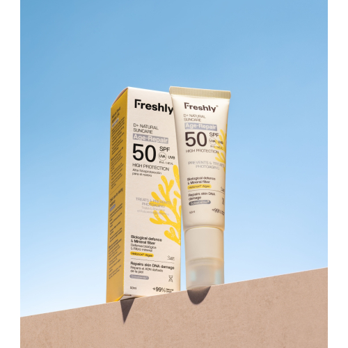 Freshly Cosmetics - *D+ Natural Suncare* - Protector solar facial Age-Repair SPF50