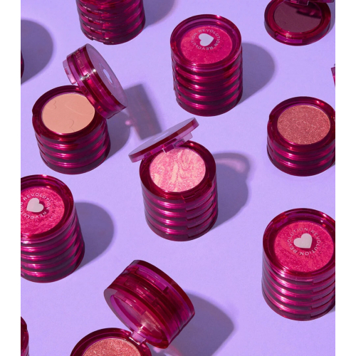 I Heart Revolution - *Midnight Cherry* - Paleta de sombras de ojos Snack Stacks - Cherry On Top