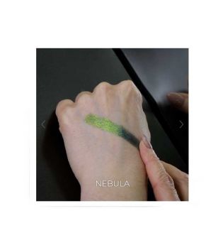 Lethal Cosmetics - Sombra de ojos multicromo en godet Magnetic™ - Nebula