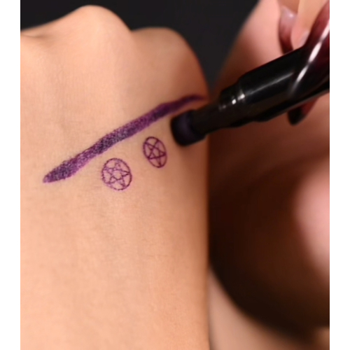 Lethal Cosmetics - *The Conjuring* - Delineador de doble punta - Demon’s Mark