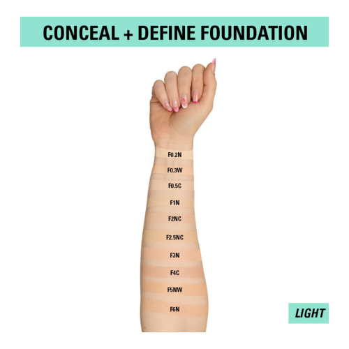 Makeup Revolution - Base de maquillaje Conceal & Define Soft Matte - F0.3W
