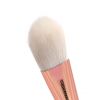 Makeup Revolution - Brocha colorete Ultra Metals  Sculpt Blush Brush – F303