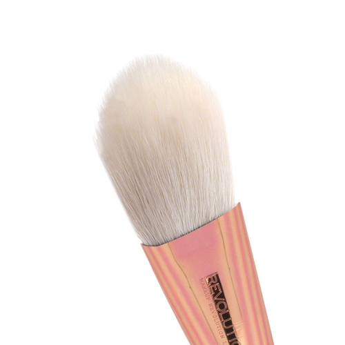 Makeup Revolution - Brocha colorete Ultra Metals  Sculpt Blush Brush – F303