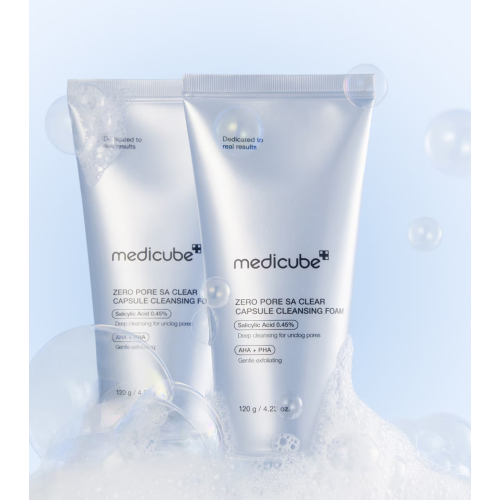 Medicube - *Zero Pore* - Limpiador facial exfoliante en espuma Clear Capsule