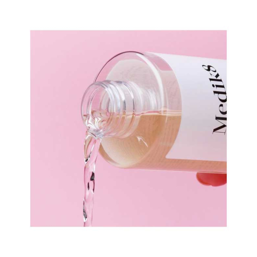 Medik8 - Tónico exfoliante diario PHA con Activador Enzimático Press & Glow