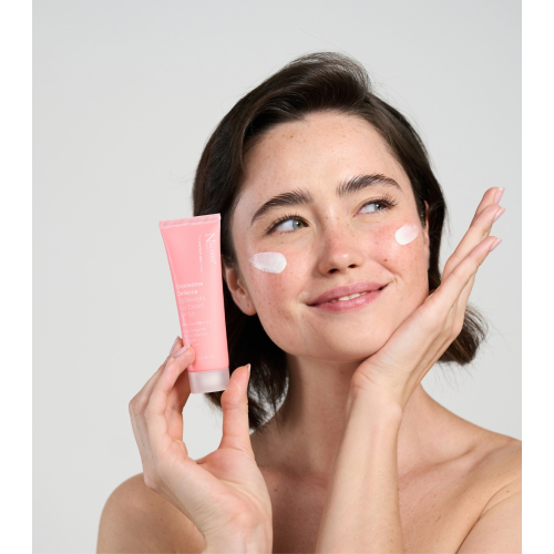 Nacomi - *Next lvl* - Crema ligera de día SPF 50 Exposome Defense