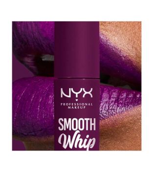 Nyx Professional Makeup - Labial Líquido Smooth Whip Matte Lip Cream - 11: Berry Red Sheets