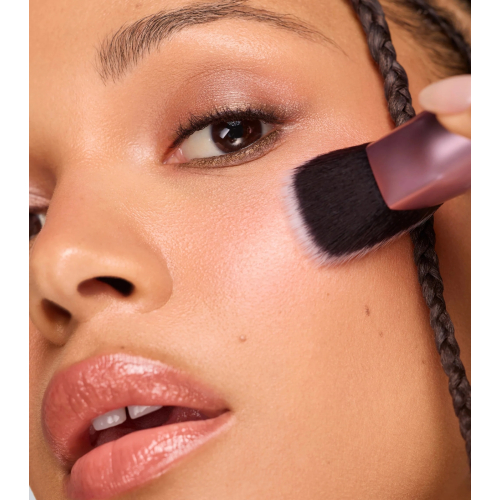 Real Techniques - Brocha para contorno Cheek Hugging Contour - RT458