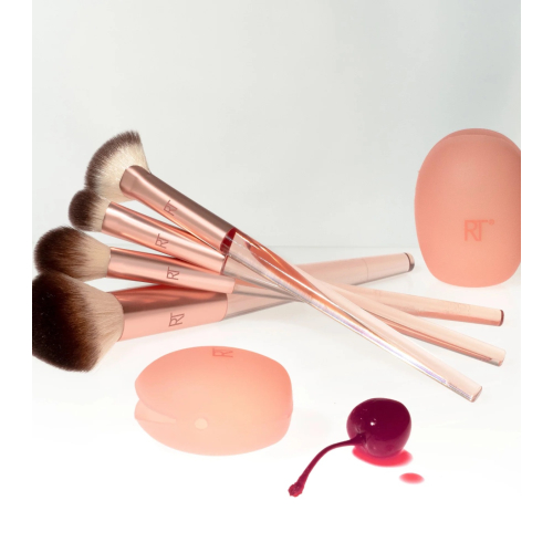 Real Techniques - *Cherry On top* - Set de 4 brochas + 2 fundas de silicona