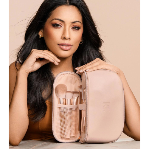 Real Techniques - *New Nudes* - Neceser de maquillaje multiusos Uncovered