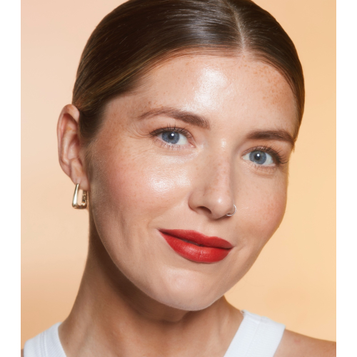 Revolution - Barra de labios satinada Lip Allure Soft Satin - CEO Brick Red