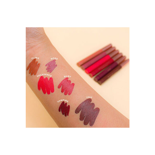 Revolution - Barra de labios Velvet Kiss Lip Crayon - Decadence