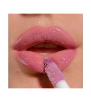 Revolution - Brillo de labios Ceramide Lip Swirl - Cherry mauve