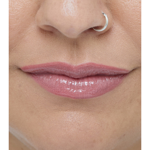 Revolution - Perfilador de labios Pout Liner - Doll Cool Nude