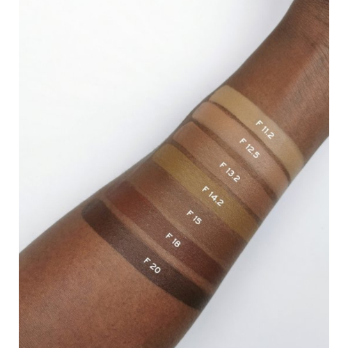 Revolution Relove - Base de maquillaje Super Serum - F18