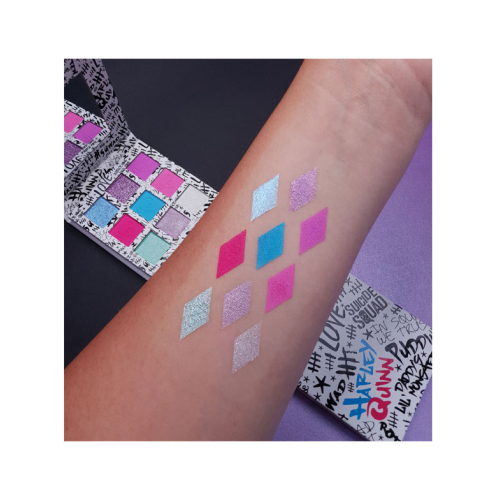 Revolution - *Revolution X DC Harley Quinn* - Paleta de sombras - Daddy’s Little Monster