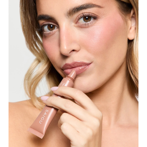 Saigu Cosmetics - Bálsamo labial hidratante efecto brillo - Caramel