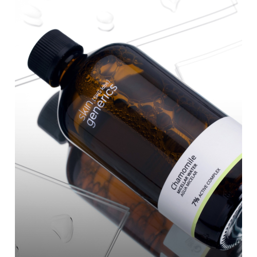 Skin Generics - Agua micelar calmante con Manzanilla