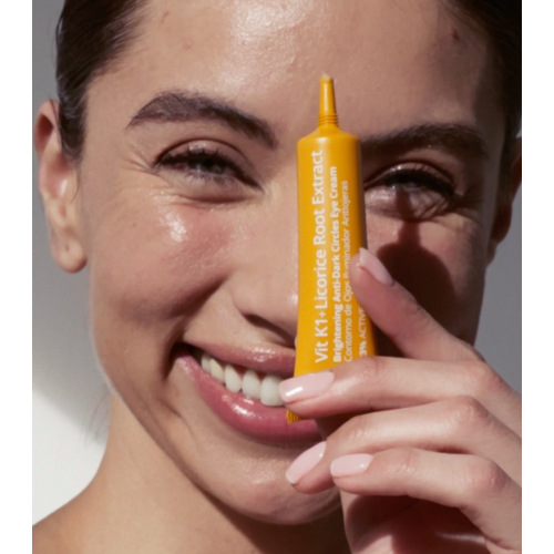 Skin Generics - Contorno de ojos iluminador antiojeras