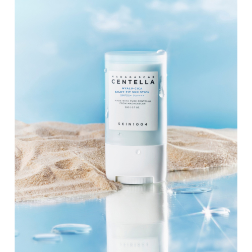 SKIN1004 - *Hyalu-Cica* - Protector solar facial en stick Silku-Fit SPF50+ PA++++