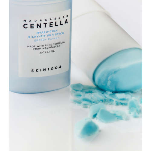 SKIN1004 - *Hyalu-Cica* - Protector solar facial en stick Silku-Fit SPF50+ PA++++