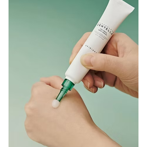 SKIN1004 - *Tea-Trica* - Tratamiento localizado Tea-Trica Spot Cream