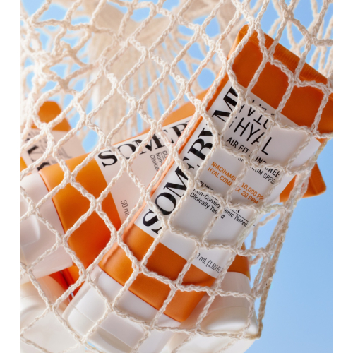 Some by mi - Protector solar facial V10 Hyal Air Fit SPF50+