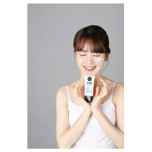 Suntique - Protector solar I'm Aqua Sun Essence - SPF50+