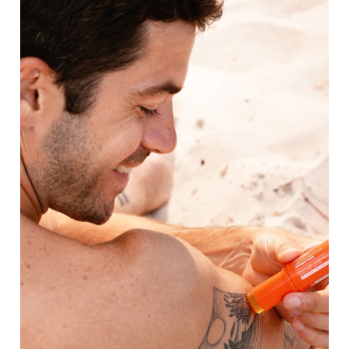 SVR - *Sun Secure* - Protector solar facial en stick SPF50+ Easy Stick