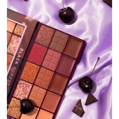 Technic Cosmetics - *Cherry Chocolate* - Paleta de sombras de ojos - Black Forest
