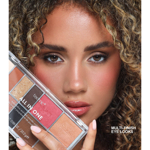 Technic Cosmetics - Paleta de sombras y rostro All in One