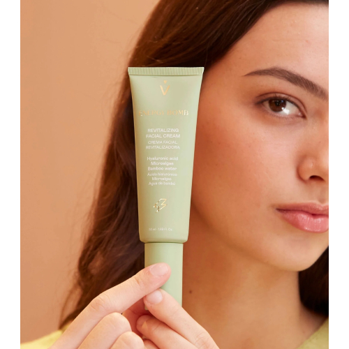 Valquer - *Skin Essentials* - Crema facial revitalizadora Energy Bomb