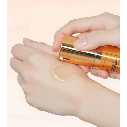VT Cosmetics - Sérum con microagujas Vita-Light Reedle Shot - 300
