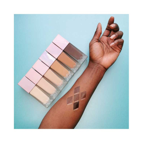 XX Revolution - Base de maquillaje Glow Skin Fauxxdation - FX20