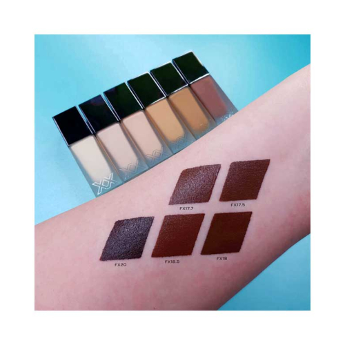 XX Revolution - Base de maquillaje Liquid Skin Fauxxdation - FX0.1